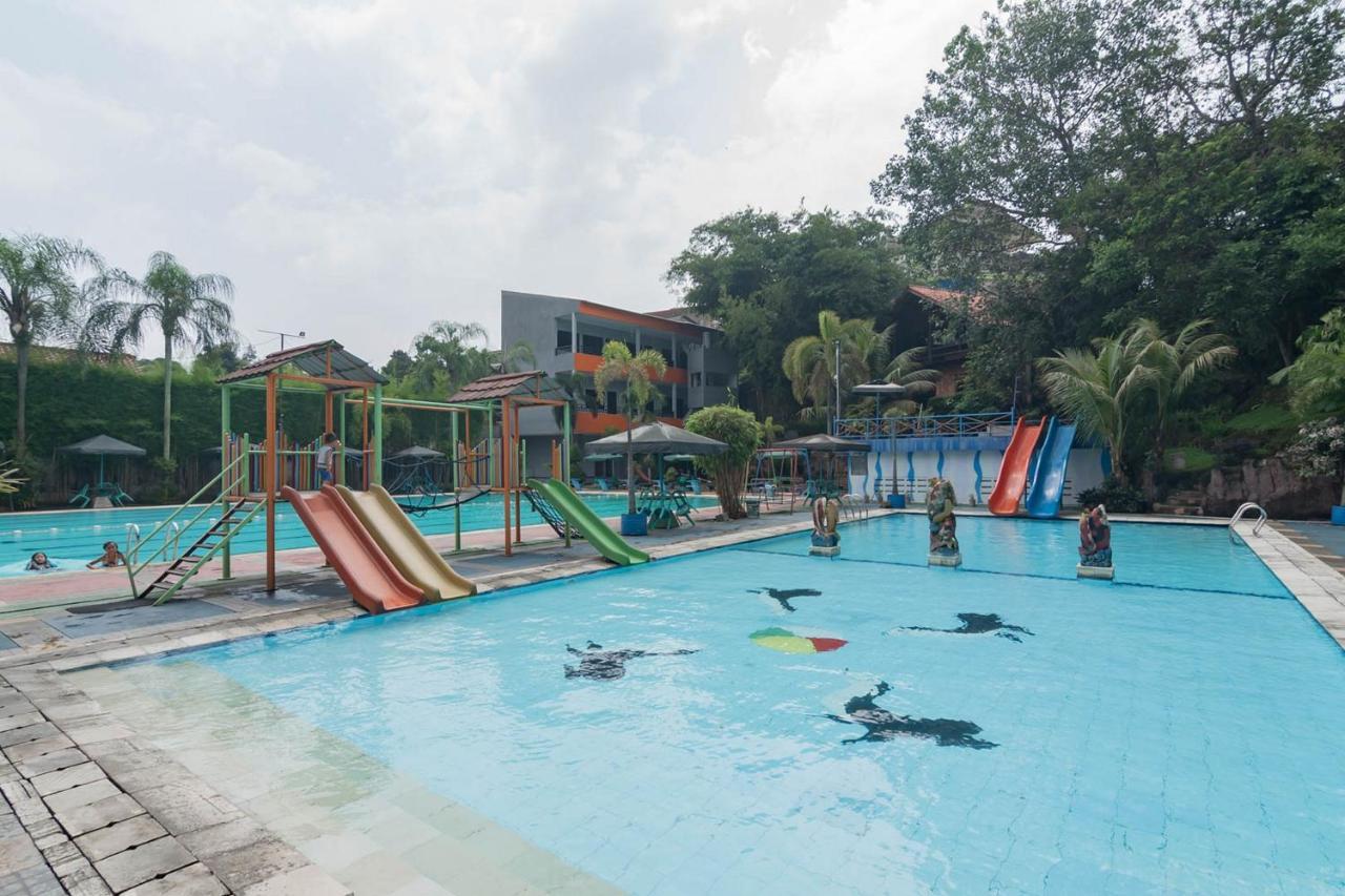 Urbanview Hotel Sagara Bogor Buitenkant foto
